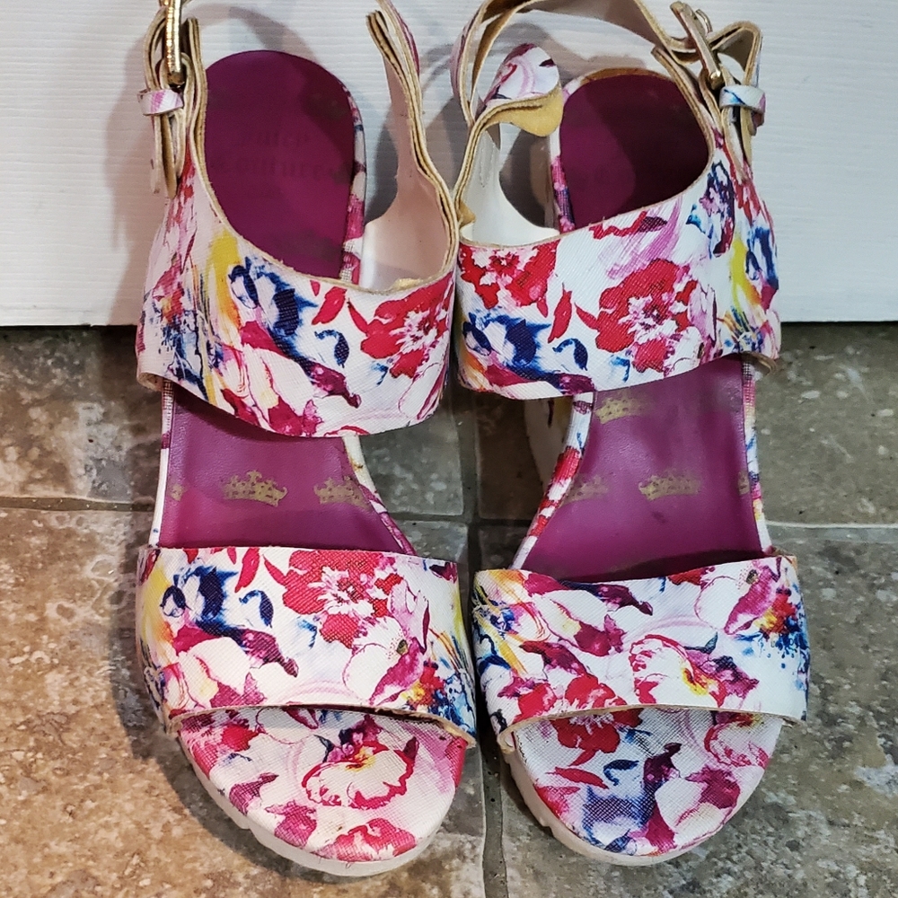 Sandals - Picture 3 of 4